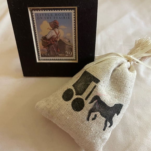 Collectibles - Picture 4 of 5